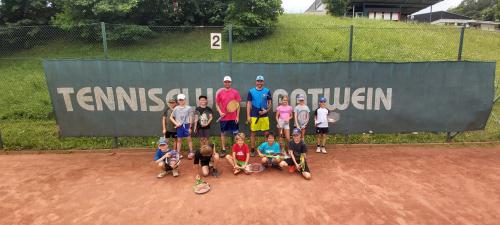 Tenniscamp zum Ferienstart- voller Erfolg